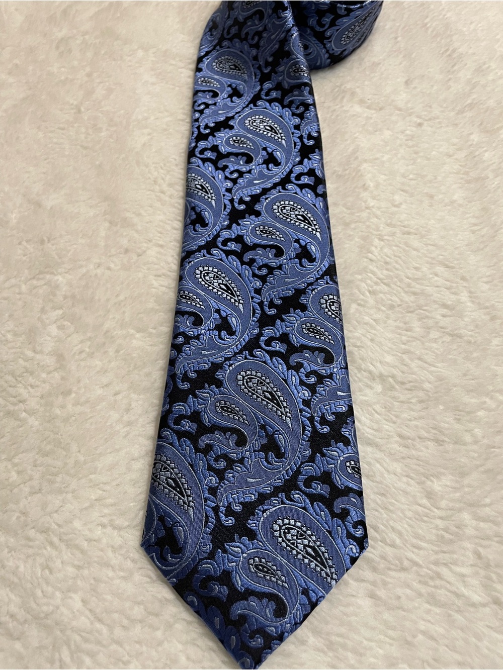 Classic Blue Paisley Men's Silk Tie